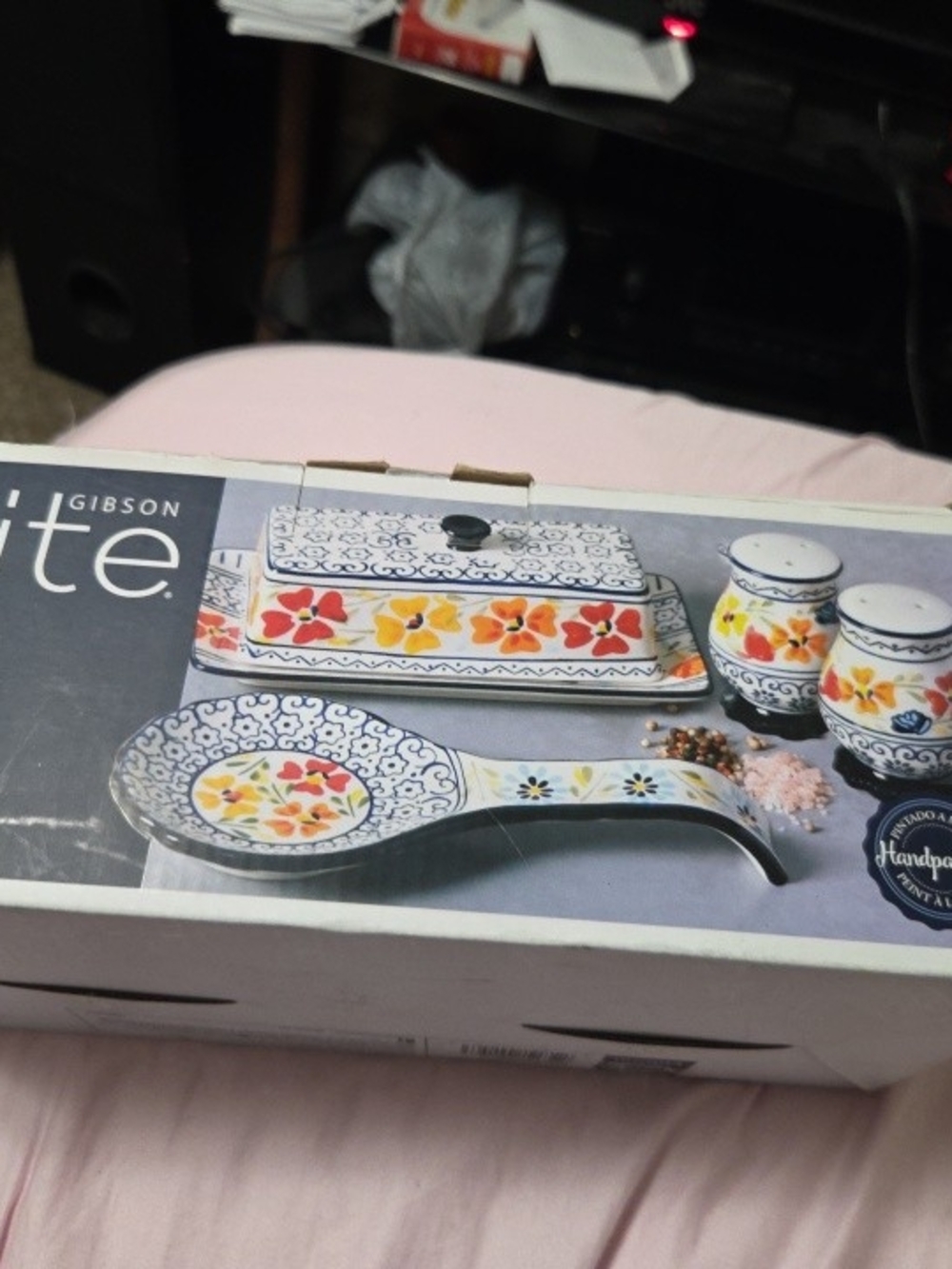 GIBSON Elite (NEW) Luxembourge #120875.04 Butter, Salt Pepper, Spoon Tray